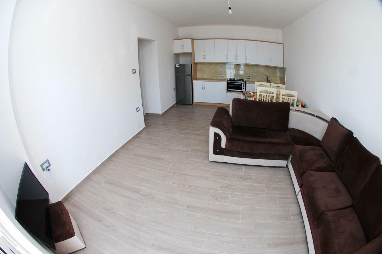Rafail'S Apartment Sarandë Eksteriør bilde