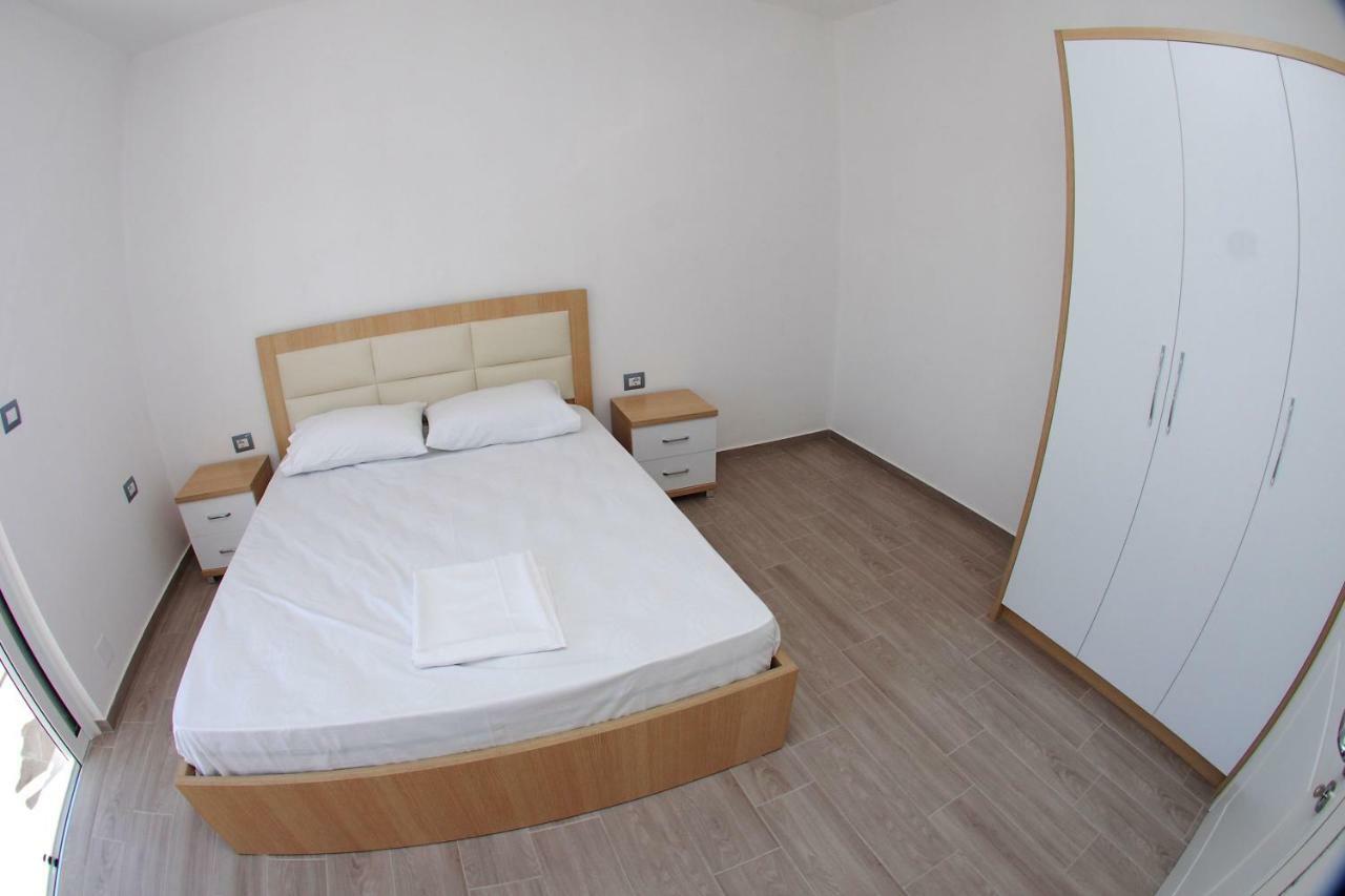 Rafail'S Apartment Sarandë Eksteriør bilde